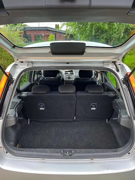 Suzuki Ignis 2006 photo 4