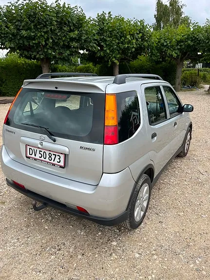 Suzuki Ignis 2006 photo 2