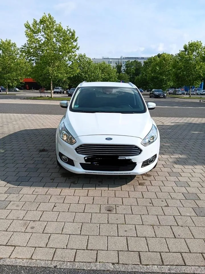 Ford S-Max