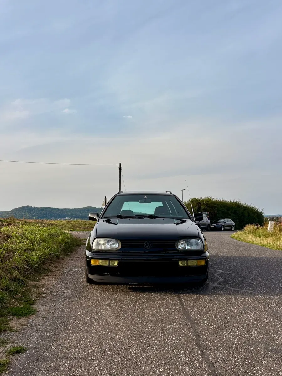 Volkswagen Golf 1996 photo 3
