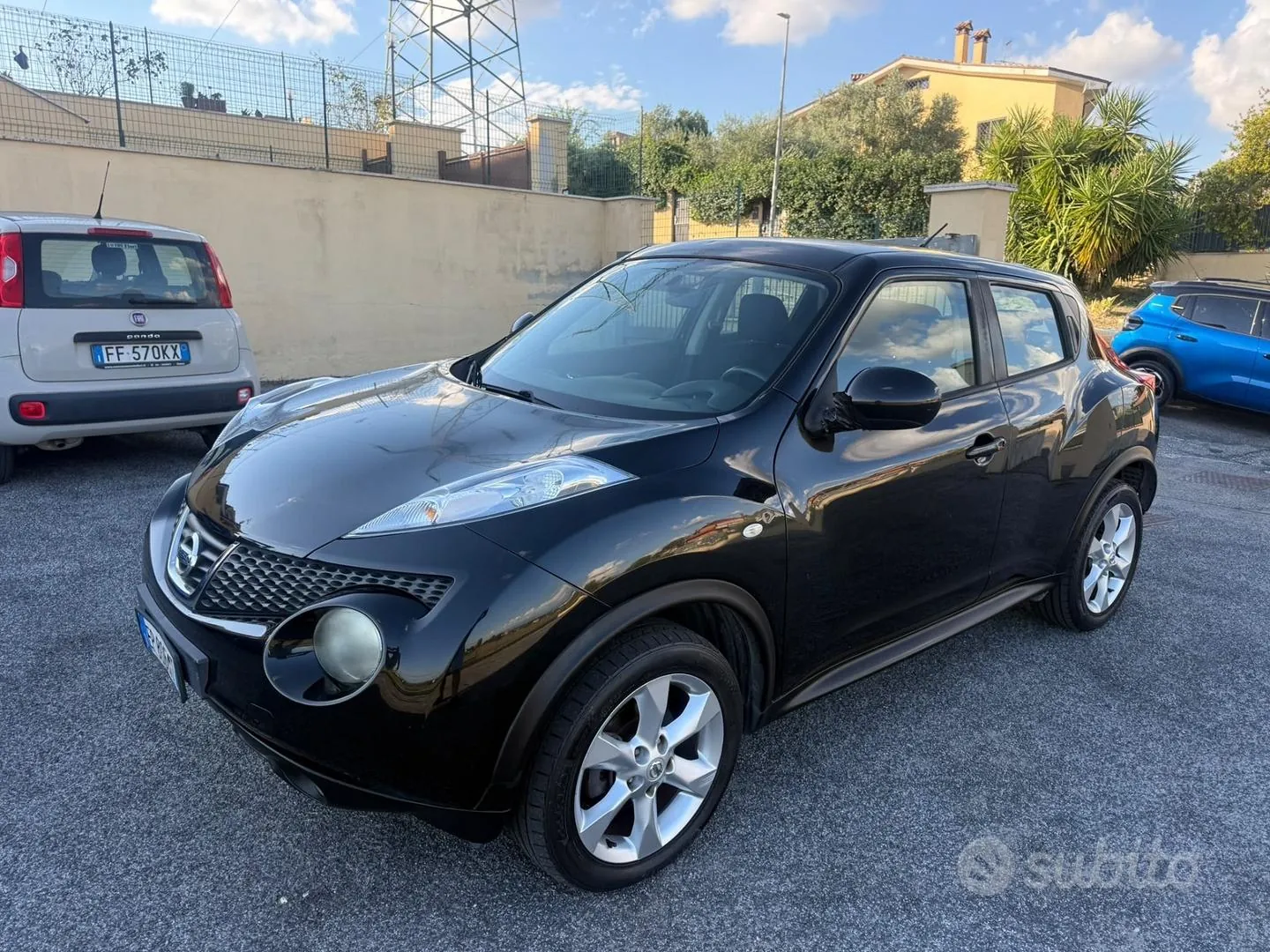 Nissan Juke 2013 photo 2