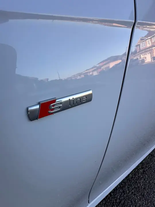 Audi A4 2015 photo 4