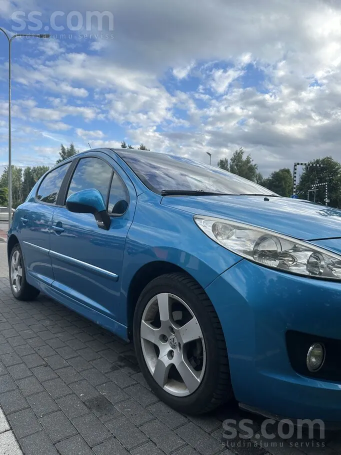 Peugeot 207