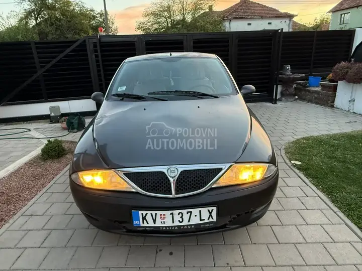 Lancia Ypsilon 2001 photo 3