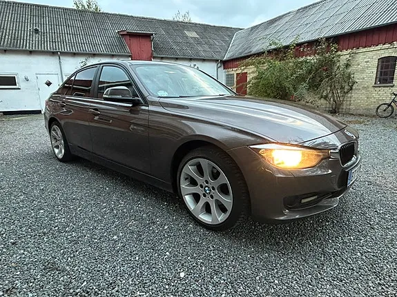 BMW 316D 2012 photo 3