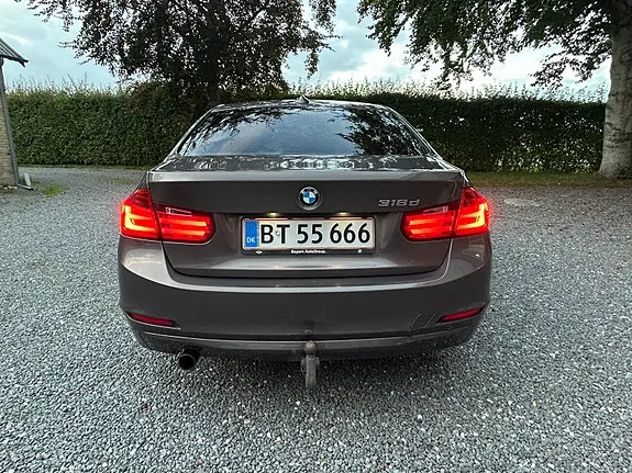 BMW 316D 2012 photo 5