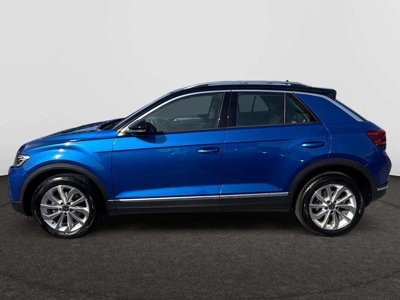 Volkswagen T-Roc 2024 photo 2