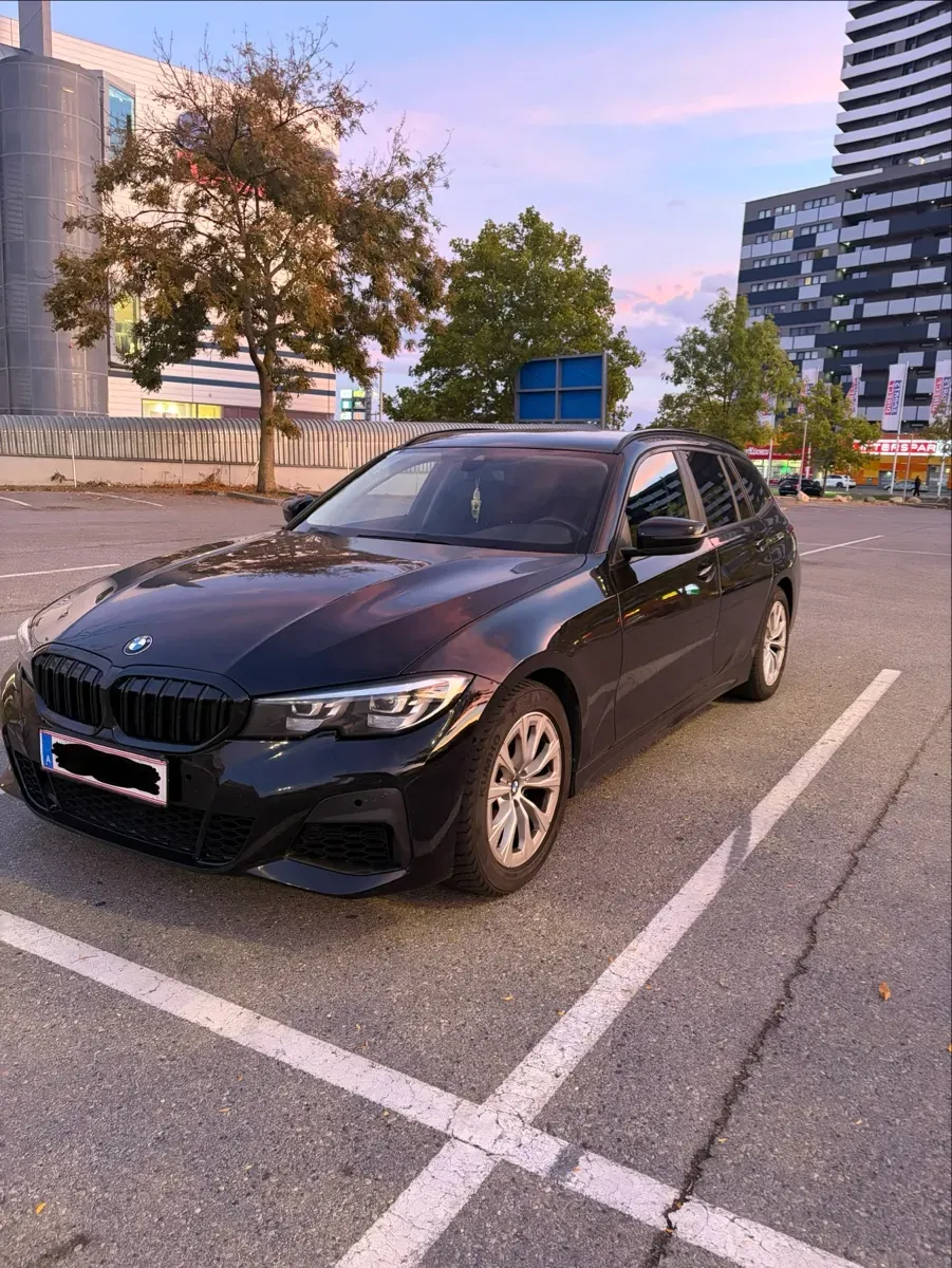 BMW 3 Series 2020 photo 2