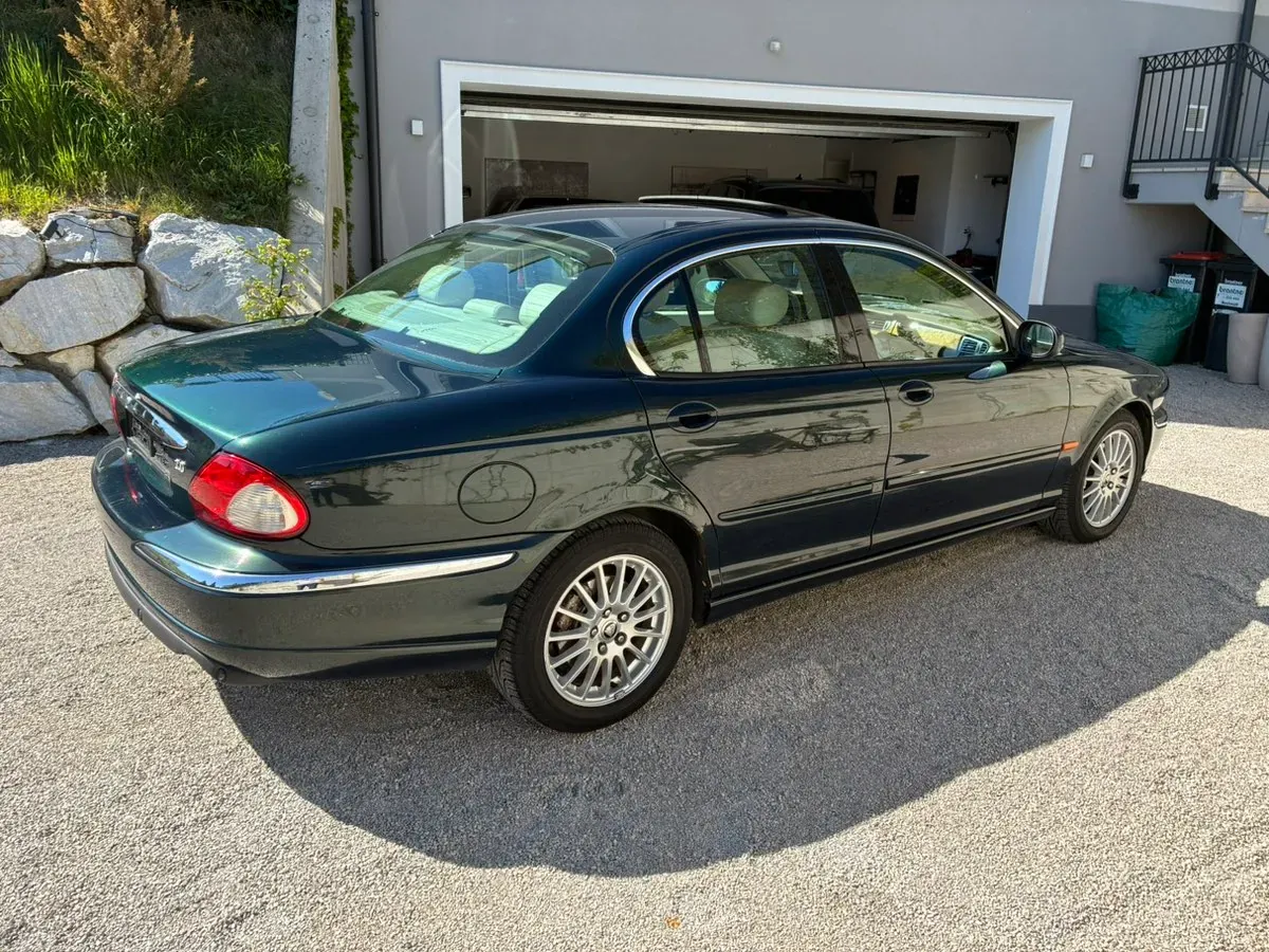 Jaguar X-Type 2001 photo 3