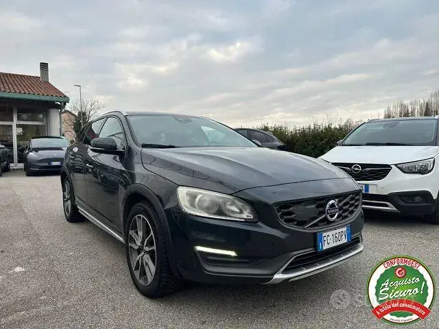 Volvo V60 2016 photo 2