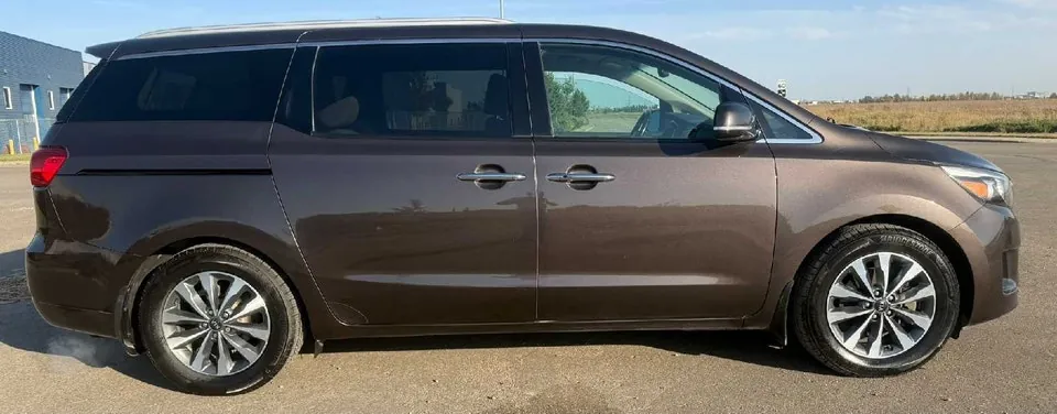 Kia Sedona 2015 photo 4