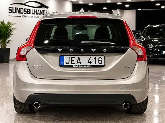 Volvo V60 2011 photo 4