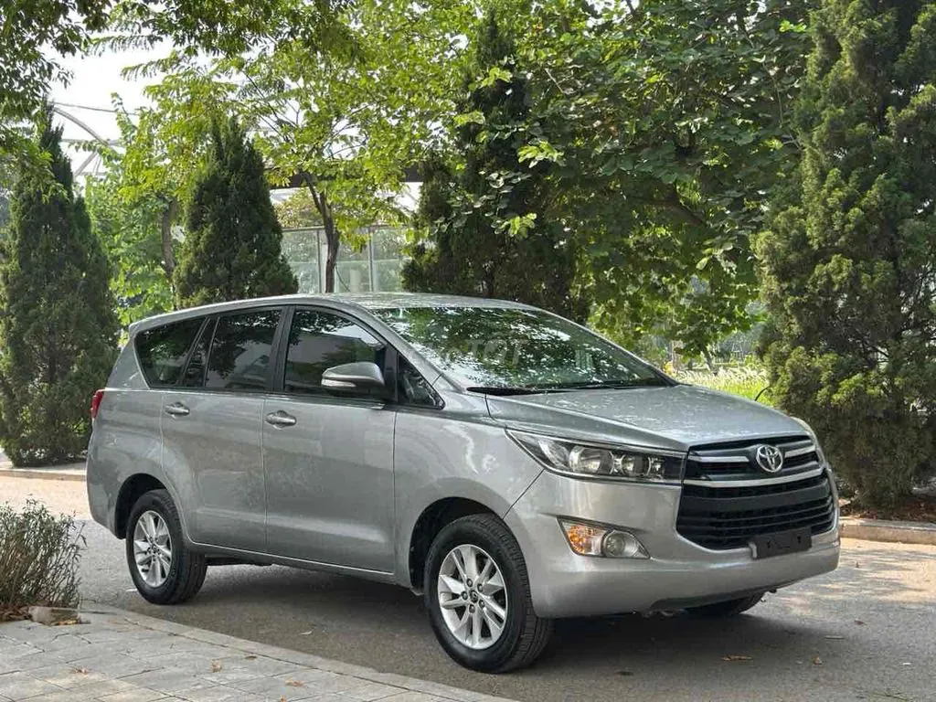 Toyota Innova 2017 photo 4
