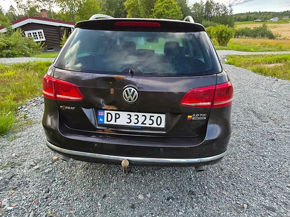 Volkswagen Passat 2012 photo 5