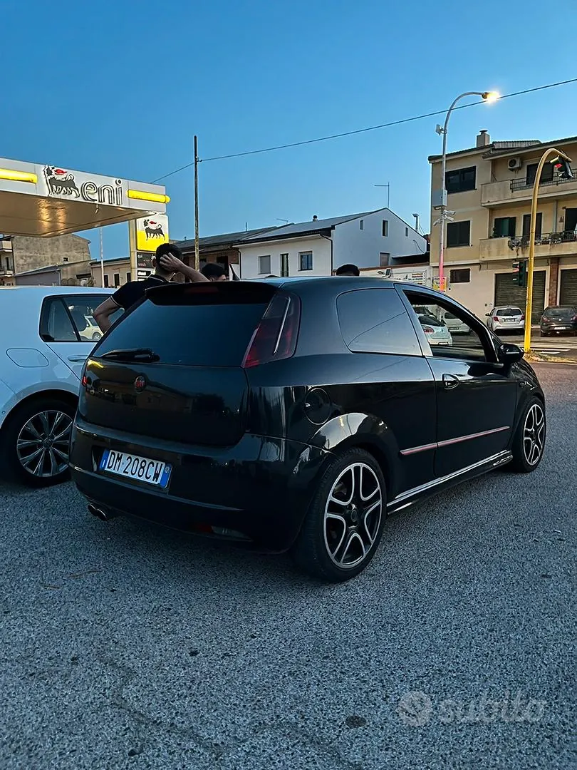 Fiat Grande Punto 2007 photo 4