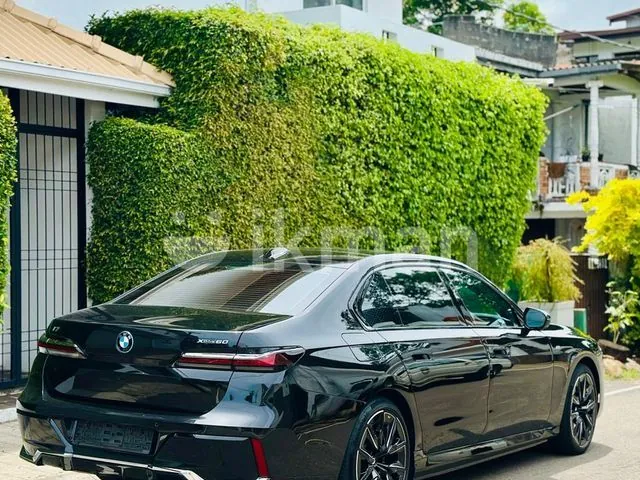BMW I7 2024 photo 5