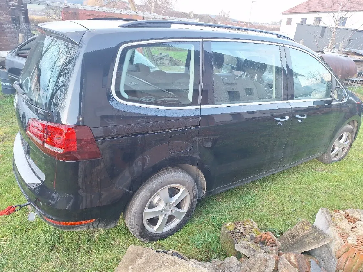 Volkswagen Sharan 2015 photo 3