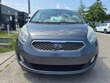 Kia Venga 2011 photo 2