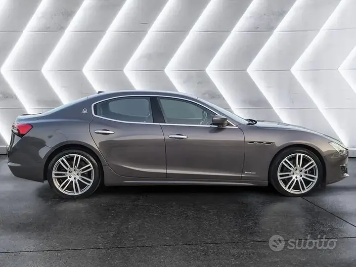 Maserati Ghibli 2021 photo 5