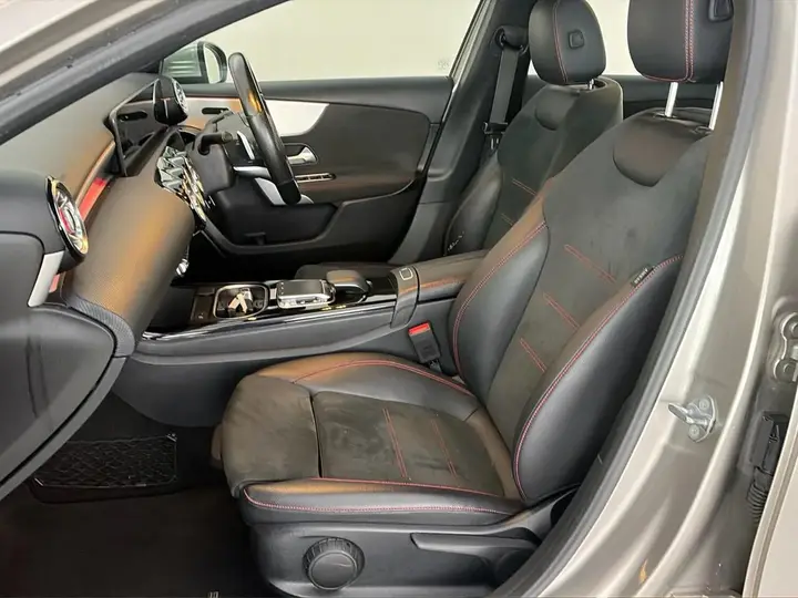 Mercedes-Benz A-Class 2019 photo 3