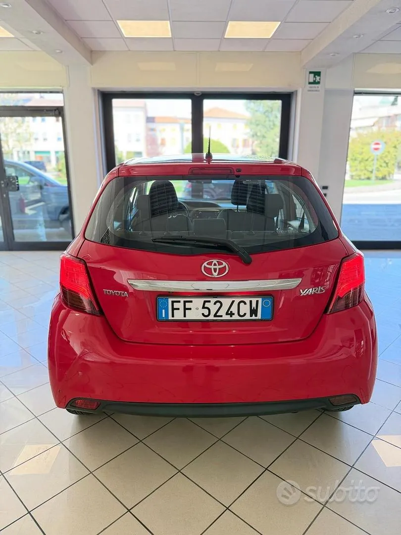 Toyota Yaris 2016 photo 5