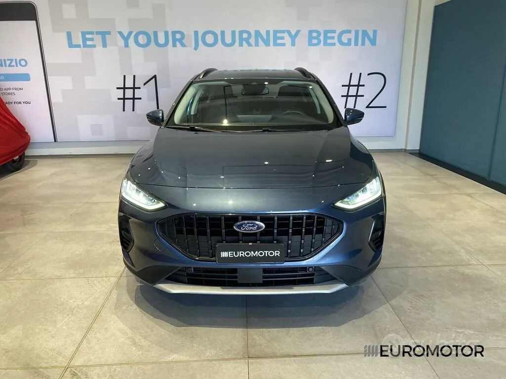 Ford Focus Active 2023 photo 3
