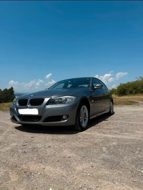 BMW 318I