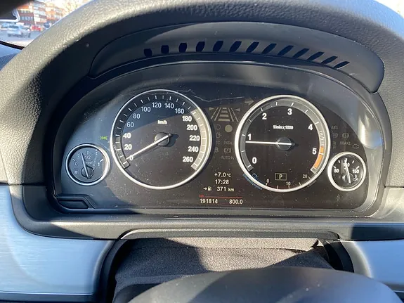 BMW 520D 2011 photo 3