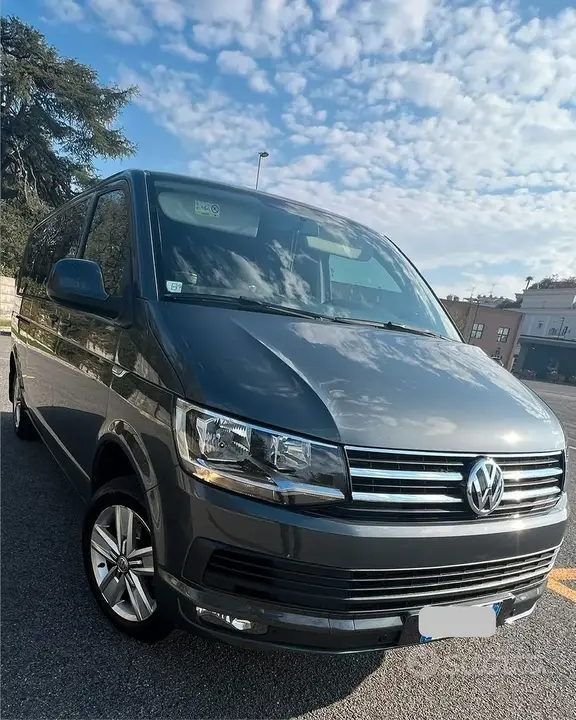 Volkswagen Caravelle