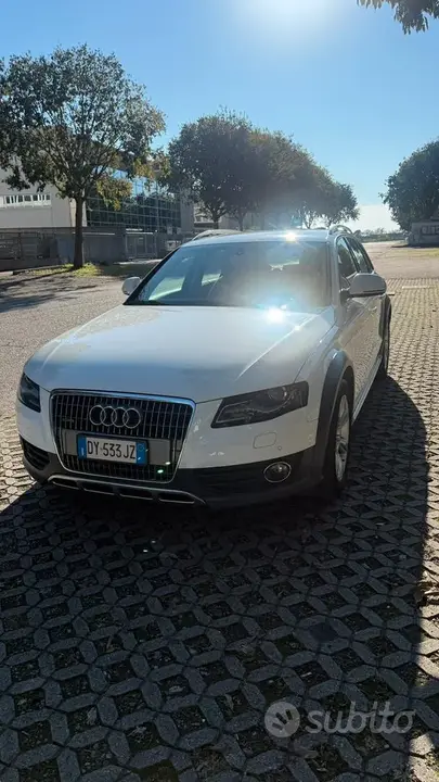 Audi A4 Allroad 2010 photo 2