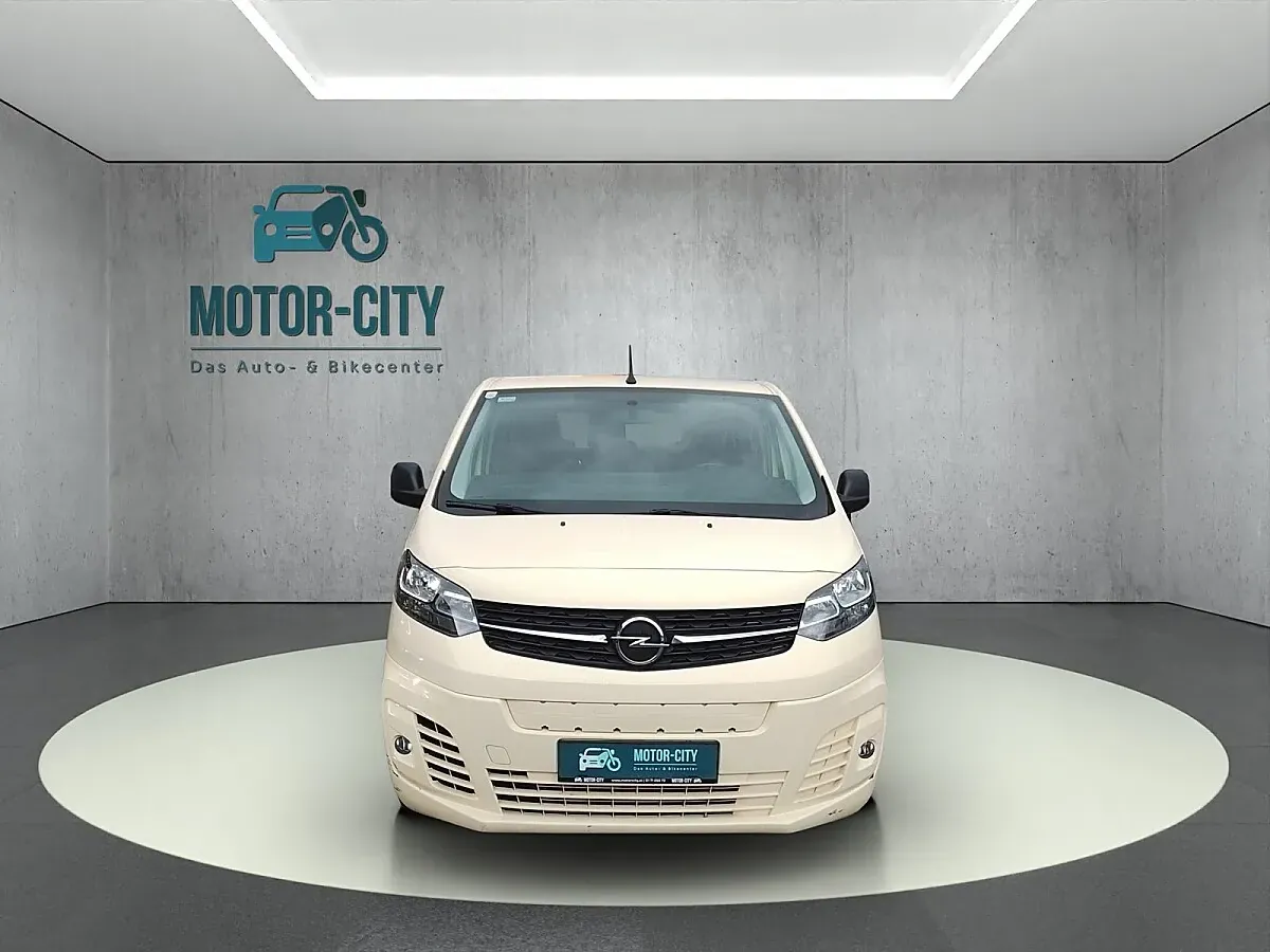 Opel Vivaro 2021 photo 2