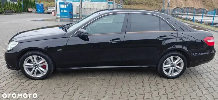 Mercedes-Benz E 2010 photo 3
