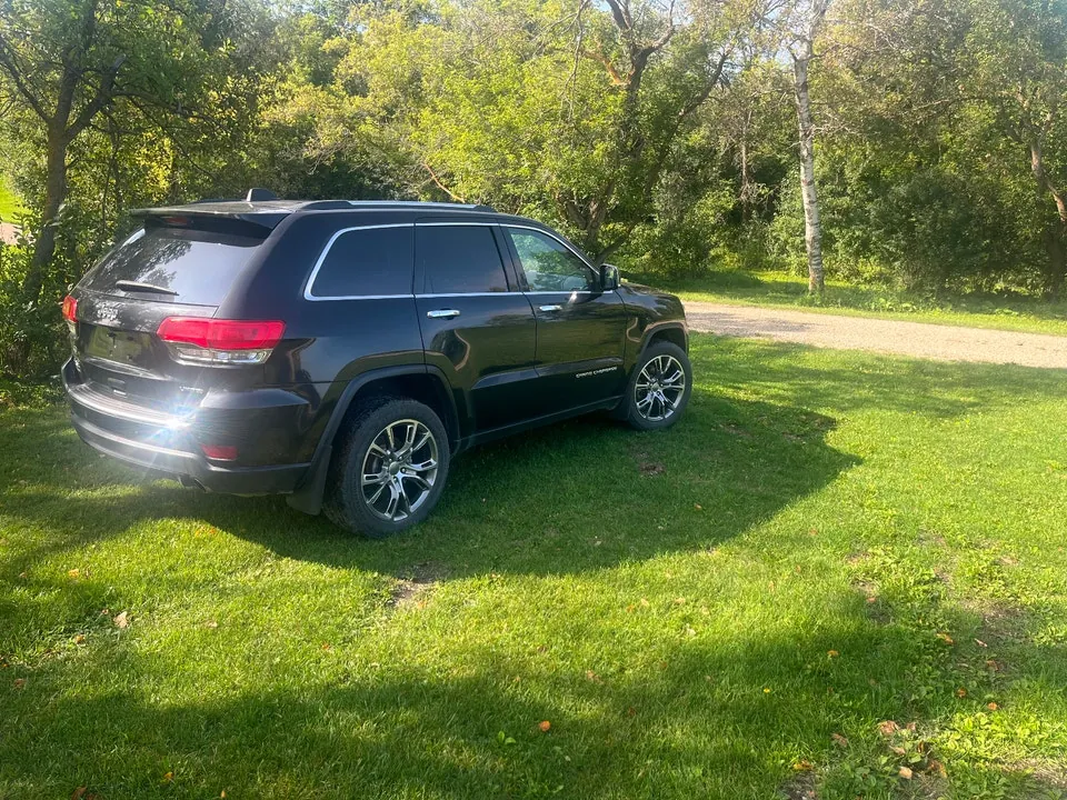 Jeep Grand Cherokee 2015 photo 3