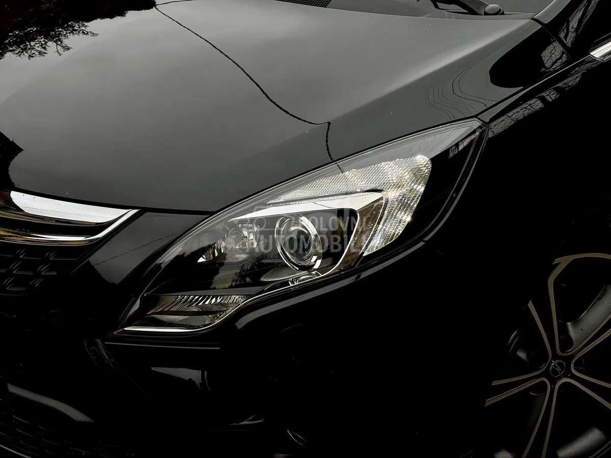 Opel Zafira 2014 photo 3