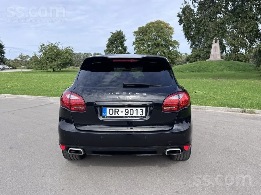 Porsche Cayenne 2012 photo 5