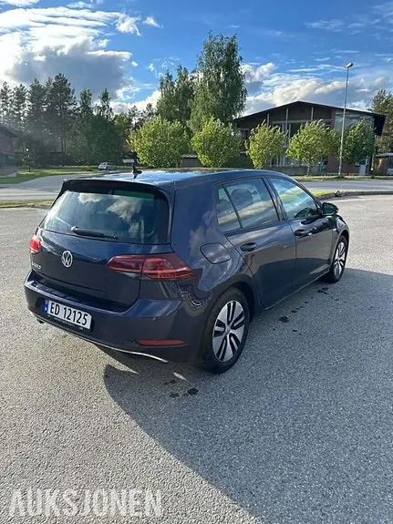 Volkswagen Golf 2020 photo 2