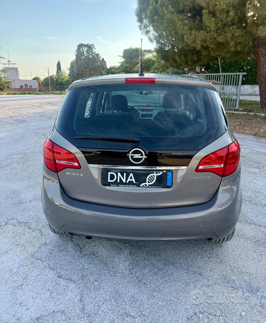 Opel Meriva 2011 photo 4
