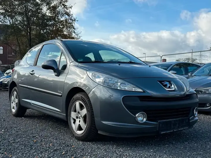 Peugeot 207