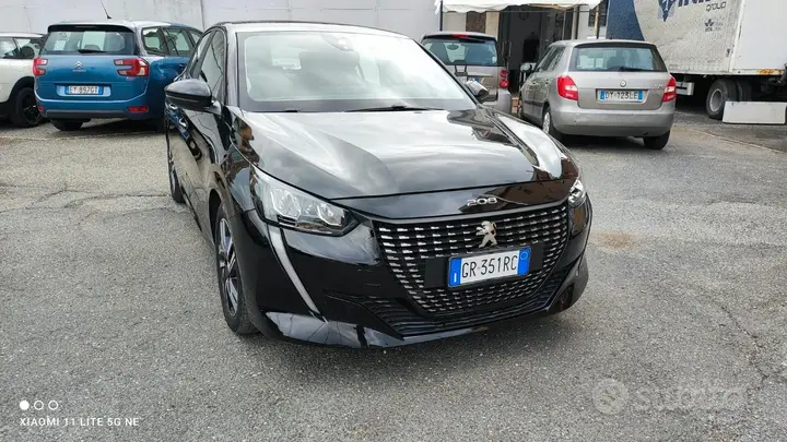 Peugeot 208 2023 photo 2