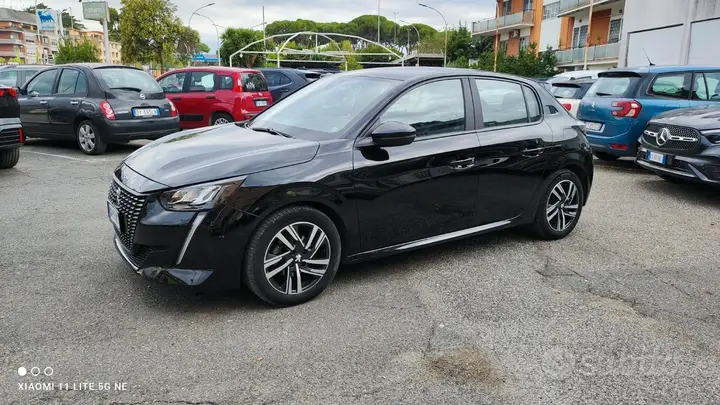 Peugeot 208 2023 photo 3