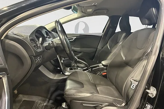 Volvo V40 2015 photo 3