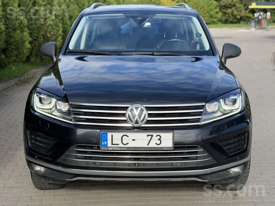 Volkswagen Touareg 2016 photo 2