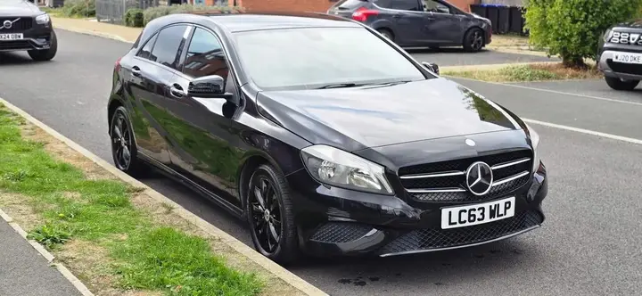 Mercedes-Benz A-Class 2014 photo 2