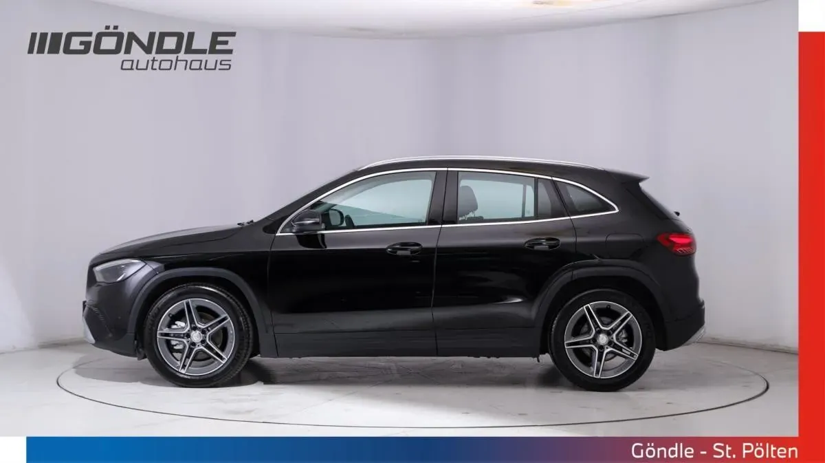 Mercedes-Benz Gla Class 2024 photo 3