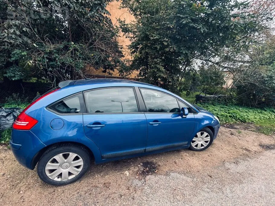 Citroen C4 2009 photo 2