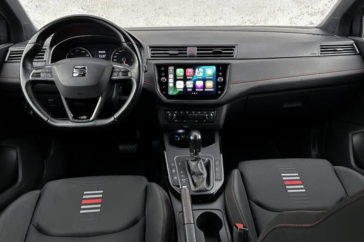 Seat Arona 2018 photo 2