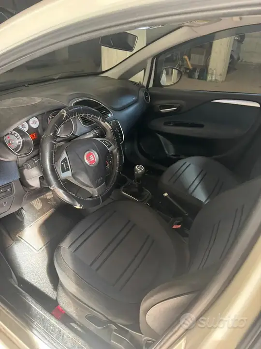 Fiat Punto Evo 2010 photo 5