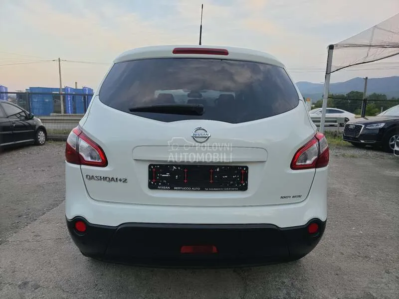 Nissan Qashqai 2010 photo 5