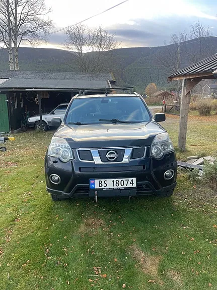 Nissan X-Trail 2011 photo 2