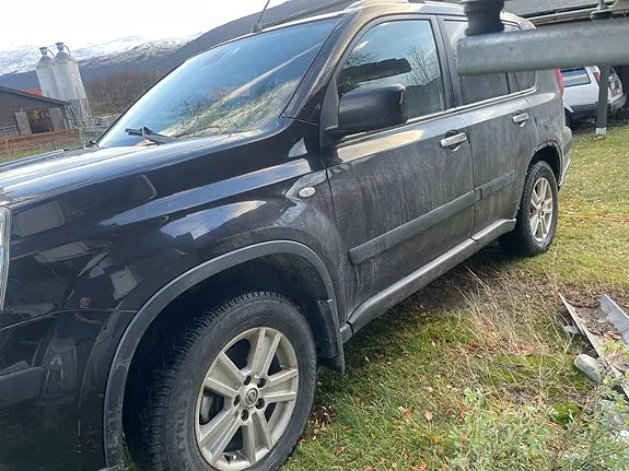 Nissan X-Trail 2011 photo 3